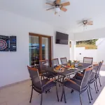 Vila Flora With A 53 Sqm Private Pool With Cinema With Projector And 4 En-suite Bedrooms