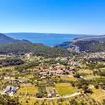 Flora With A 53 Sqm Private Pool With Cinema With Projector And 4 En-suite Bedrooms Vila